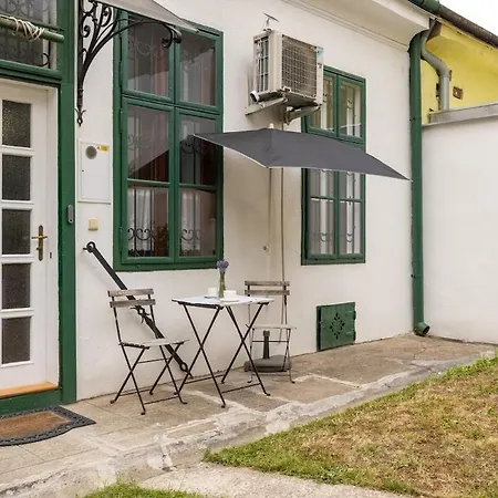 Apartment Art Deco In Old Town With Ac And Terrace